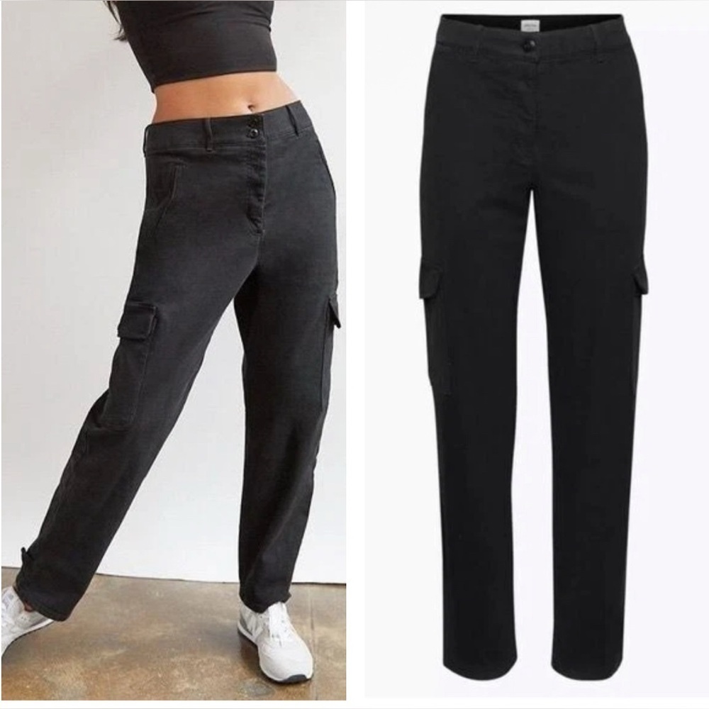 Aritzia Wilfred Women Modern Cargo Pants Black Utility Size 6 Casual Y2K Jeans